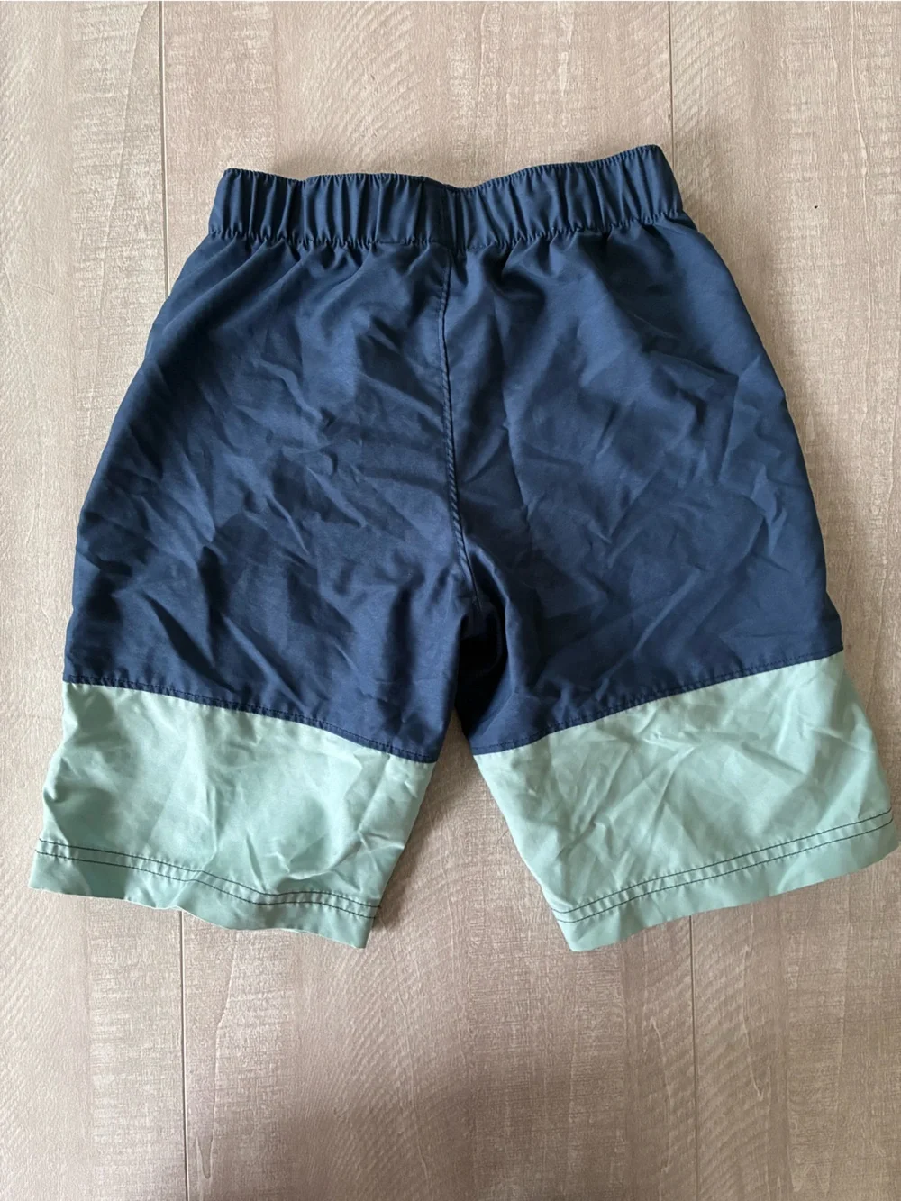 The North Face Men’s Navy and Mint Two-Tone Athletic Shorts